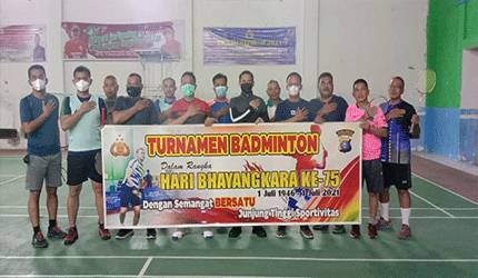 Polres Seruyan Gelar Turnamen Badminton