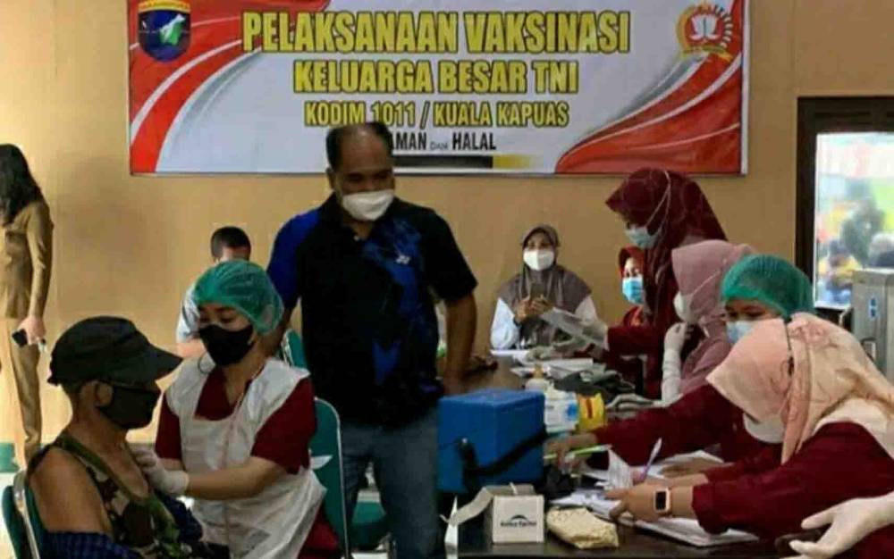 Purnawirawan, Warakawuri dan KBT Kodim Kapuas Kembali Jalani Vaksinasi