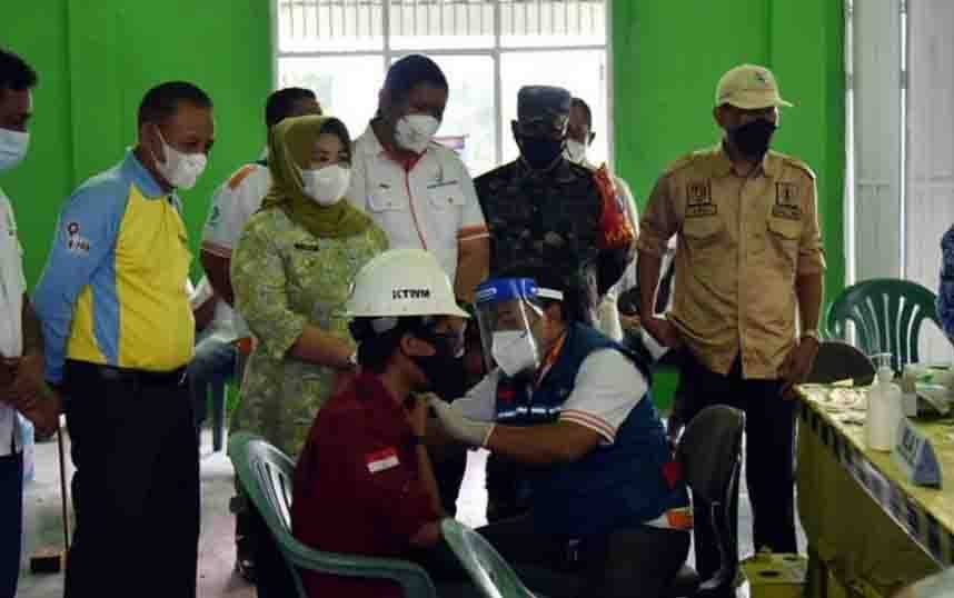 Bupati Kobar Apresiasi Perusahaan Laksanakan Vaksinasi Gotong Royong Bagi Karyawan