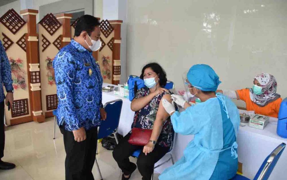 Wagub Tinjau Percepatan Vaksinasi di Kantor Gubernur Kalteng