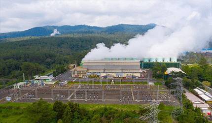 PLN Pimpin Transisi Energi Melalui Pengembangan EBT di Indonesia