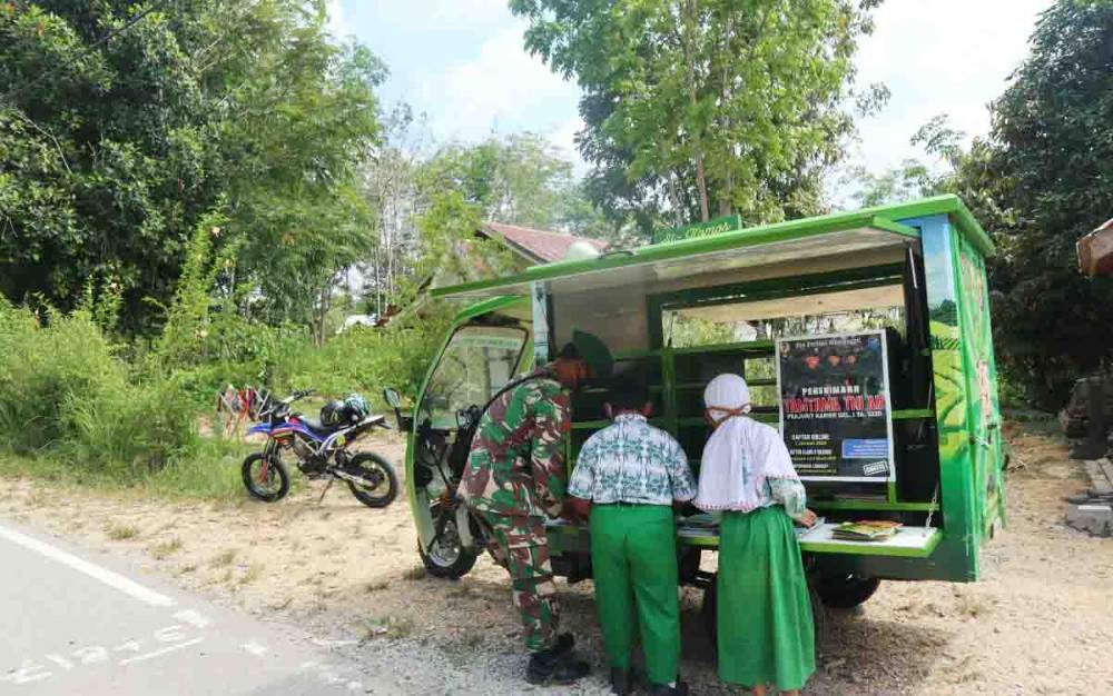 Satgas TMMD Bawa Sikomos untuk Tingkatkan Pengetahuan Warga