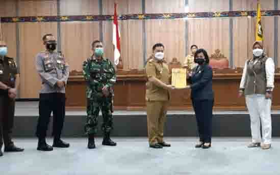 Bupati Kotim Serahkan LKPD 2020 ke DPRD