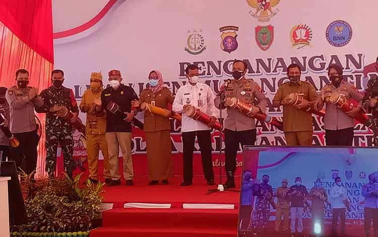 Kapolda Kalteng Canangkan Lewu Isen Mulang Anti Narkoba dan Lewu Pancasila