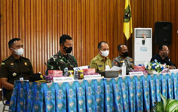 Bupati Kapuas Pimpin Rapat Tim Rencana Aksi Terpadu Penanganan Konflik Sosial, Ini Pesannya