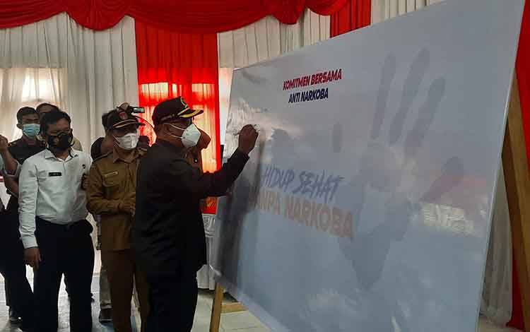 Ketua DPRD Kobar Ajak Masyarakat Perang Lawan Narkoba