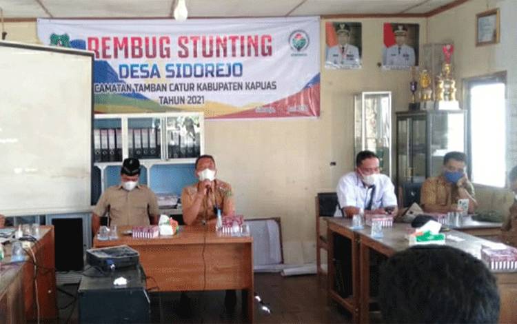 Ini Arahan Camat Tamban Catur pada Rembuk Stunting Desa Sidorejo