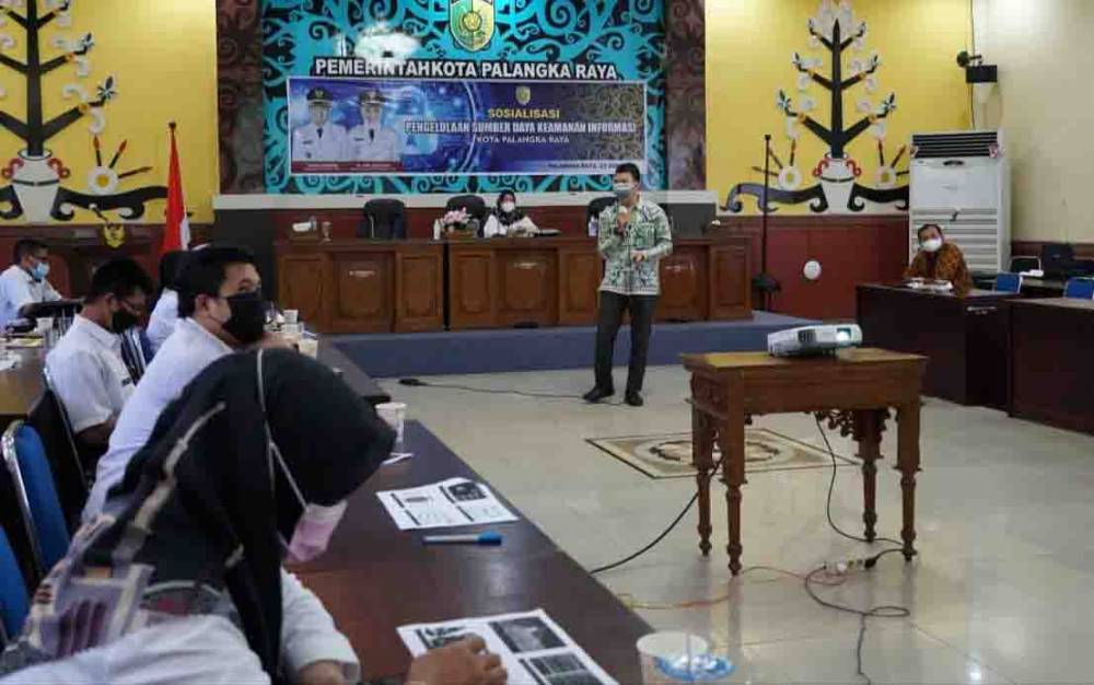 Diskominfo Palangka Raya Sosialisasikan Pengolahan Sumber Daya Keamanan Informasi