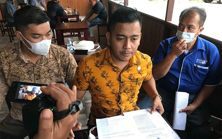 Begini Alasan Pihak Prof Laporkan Pemilik Depot Air Minum Isi Ulang di Kapuas