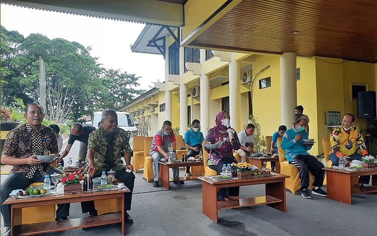 Jadi Makanan Terpopuler Anugerah Pesona Indonesia, Pemkab Kobar Gelar Syukuran Santap Coto Manggala