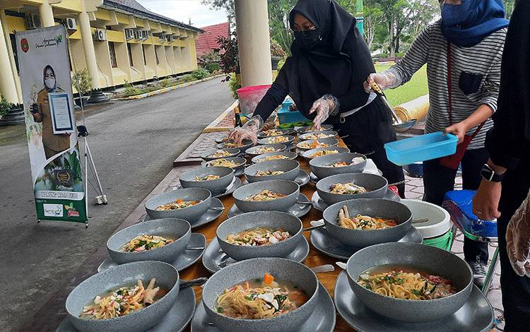 Bupati Kobar akan Buat Aturan Wajibkan Pengusaha Kuliner Sediakan Menu Coto Manggala