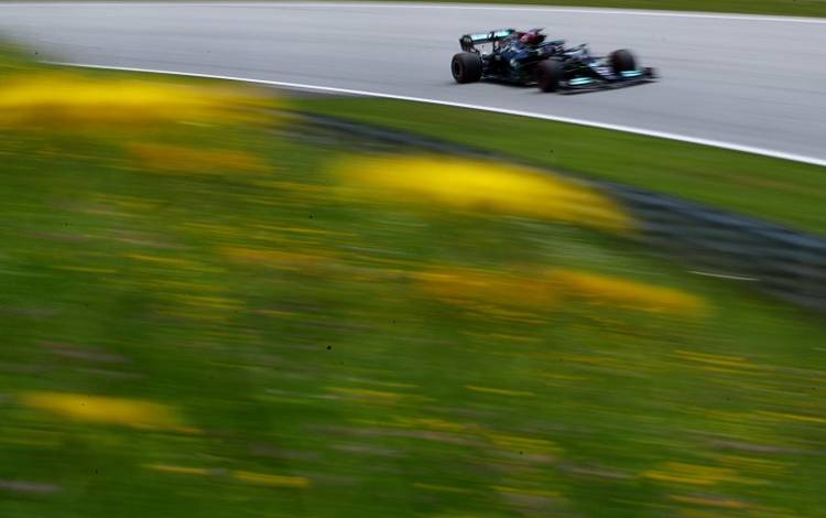 Hamilton Kalahkan Verstappen Sesi Latihan Final GP Styria