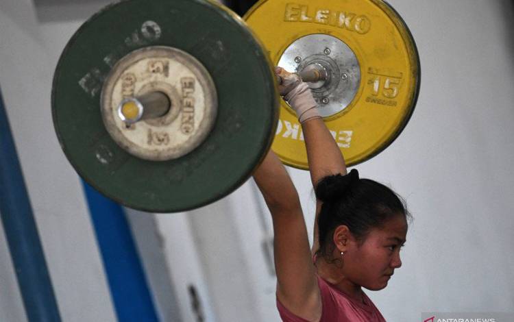 Profil Atlet Olimpiade Tokyo: Lifter Windy Cantika Aisah