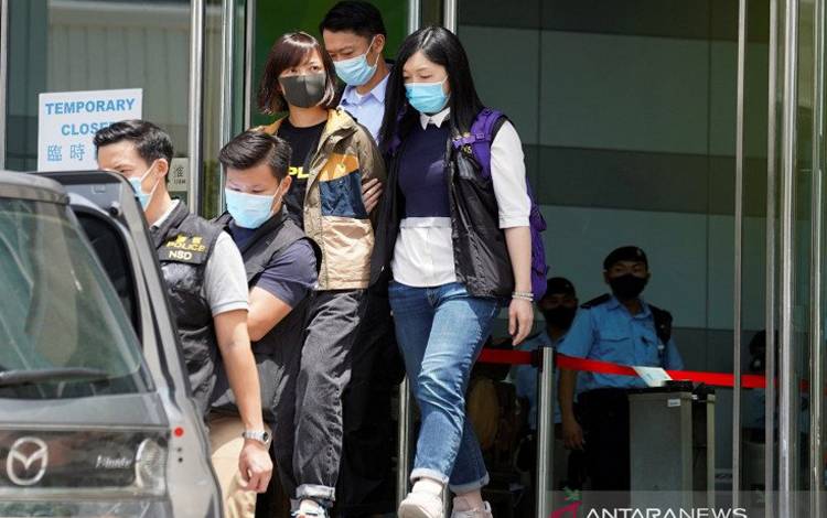 Polisi Hong Kong Tangkap Mantan Jurnalis Apple Daily