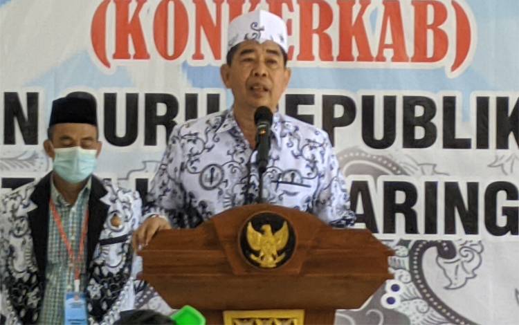1.146 Guru Masih Berstatus Honor Sekolah di Kotim