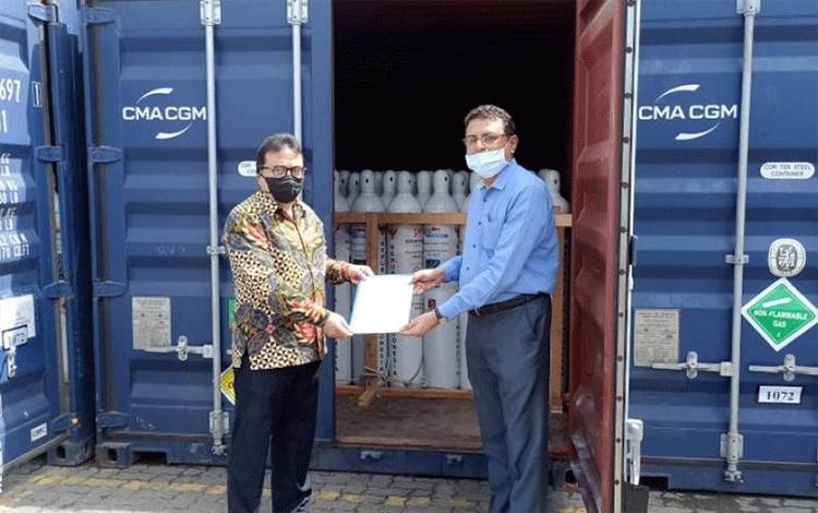 Indonesia Kembali Hibarhkan 2.000 Tabung Oksigen kepada India