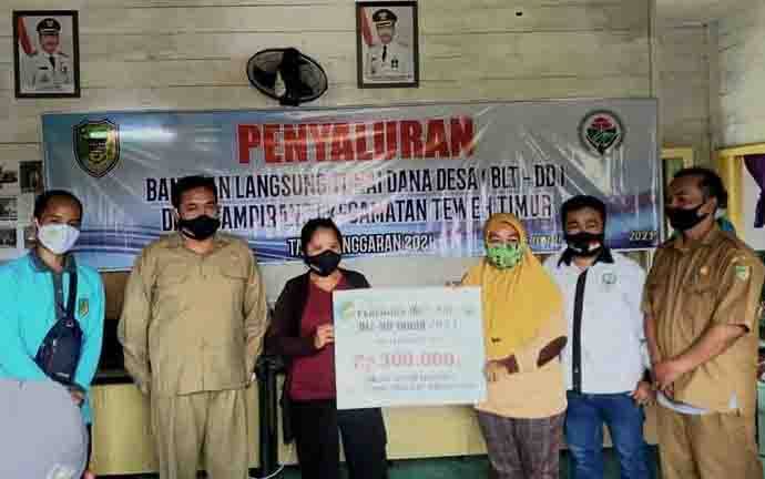 Pemdes Sampirang I Salurkan BLT DD untuk 46 KPM