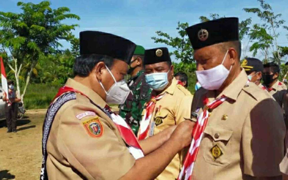 Ketua Kwarcab Pramuka Kapuas Lantik Mabiran dan Kwaran Kecamatan Kapuas Kuala