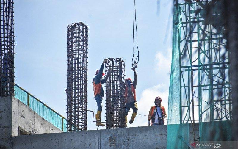 Ekonom Sebut FDI Solusi Peningkatan Produktivitas Tenaga Kerja