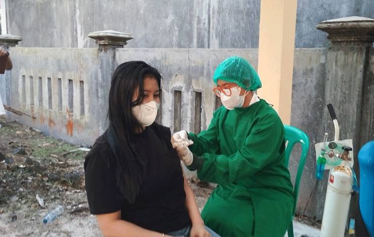Puluhan Warga Disuntik Vaksin karena Tidak Pakai Masker