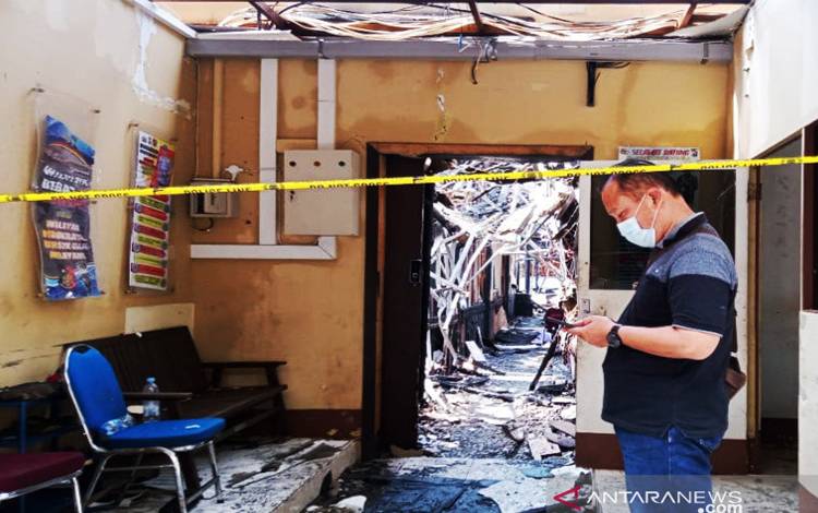 Kantor Satuan Reserse Kriminal Polresta Banjarmasin Terbakar