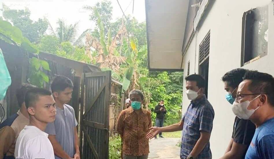 Bupati Barito Utara Perintahkan Kadis PUPR Perbaiki Pagar Asrama Mahasiswa