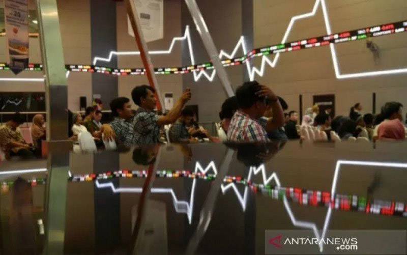 Pasar Cermati Dampak PPKM Darurat, IHSG Awal Pekan Menguat