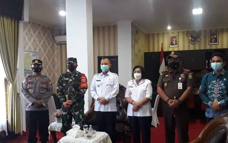 Dandim Palangka Raya Resmikan Perubahan 3 Nama Koramil di Gunung Mas