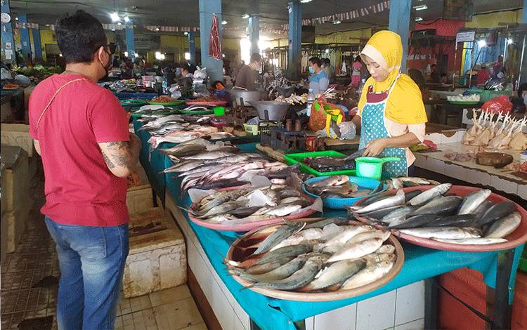 Harga Komoditas di Kobar Stabil Kecuali Ikan Segar Tongkol