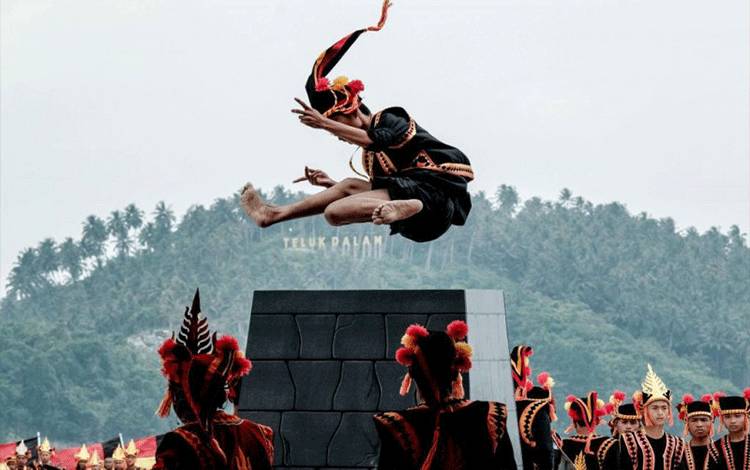 Menparekraf Dorong Hadirnya Wisata Olahraga Berbasis Kearifan Lokal