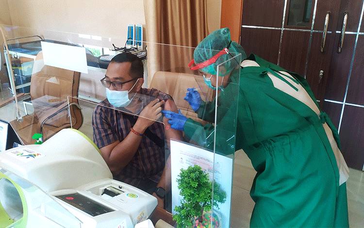 Vaksinasi Harus Dibarengi Ketaatan Penerapan Protokol Kesehatan