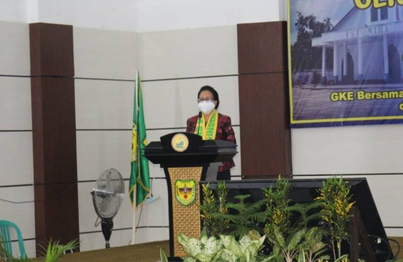 Pendeta Simpon F. Lion Terpilih Sebagai Ketum MPHS GKE