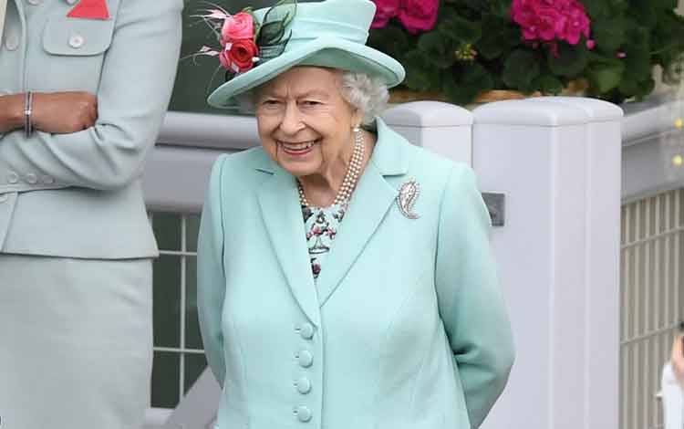 Ratu Elizabeth Doakan Timnas Inggris Berhasil