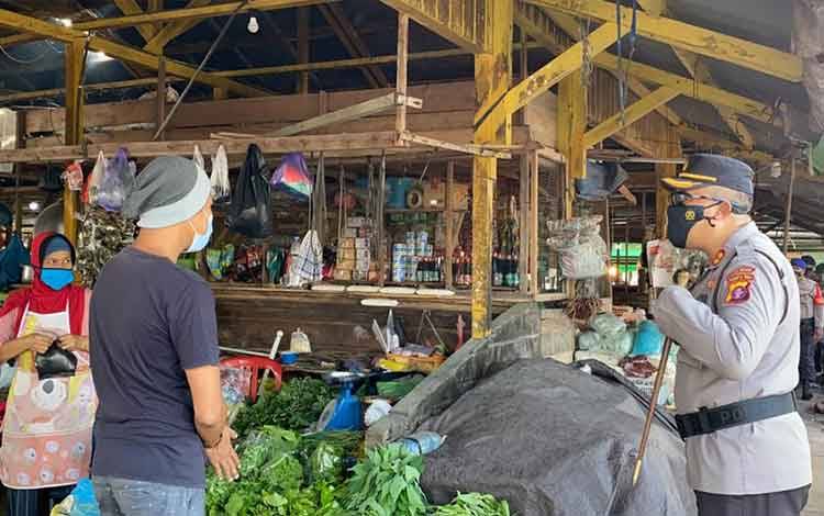 Tekan Kasus Covid-19, Kapolres Sukamara Pantau Penerapan Prokes