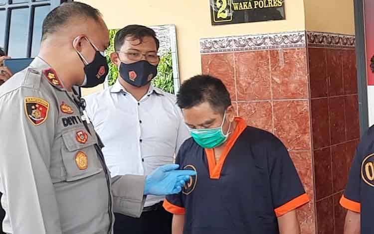Kesal karena Hiperaktif, Ayah Tiri Siram Anak dengan Air Panas