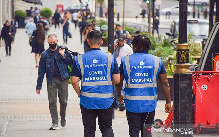 Eks Penasihat Ungkap Alasan Boris Johnson Hentikan "Lockdown"
