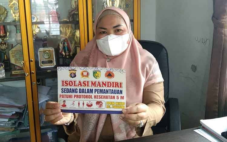 Rumah Warga Isolasi Mandiri Ditempel Stiker Dalam Pengawasan