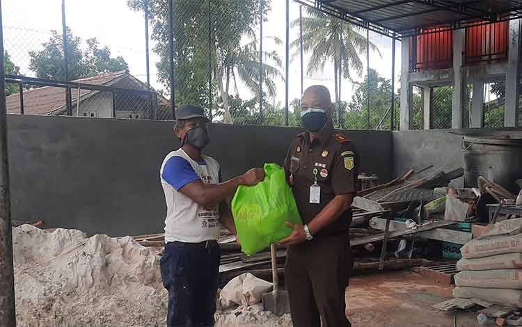 Kejari Kobar Gelar Baksos Sambut Hari Bhakti Adhyaksa