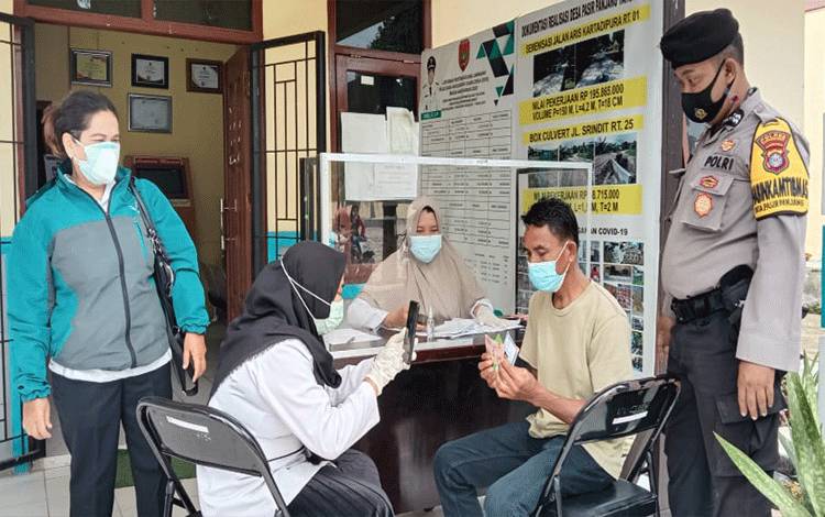 Desa Pasir Panjang Kembali Salurkan BLT DD