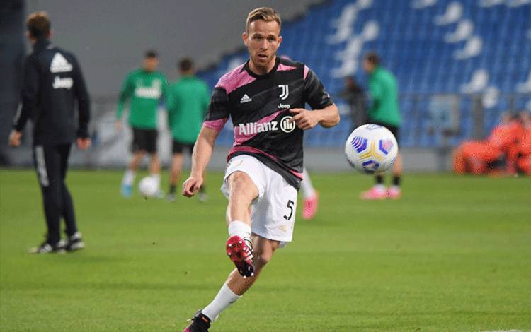 Arthur Absen Bela Juventus di Awal Musim karena Akan Jalani Operasi
