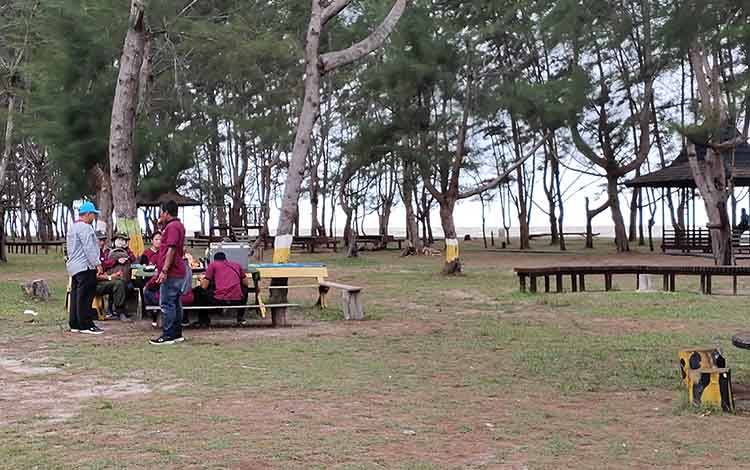 Objek Wisata Pantai di Sukamara Belum Dipastikan Buka saat Libur Idul Adha