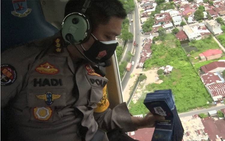 Wah!! Brosur PPKM Darurat Disebar melalui Helikopter