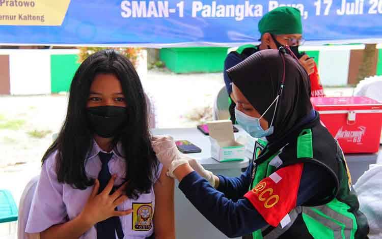 150 Siswa SMA dan SMP Palangka Raya Ikuti Vaksinasi Covid-19
