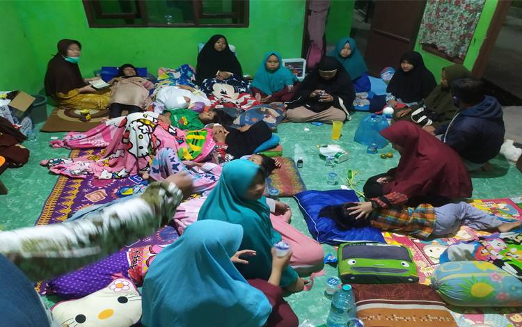 Puluhan Santriwati Pondok Pesantren Nurul Jannah Keracunan Massal
