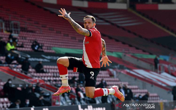 Ralph Hasenhuettl Terganggu Spekulasi Masa Depan Danny Ings