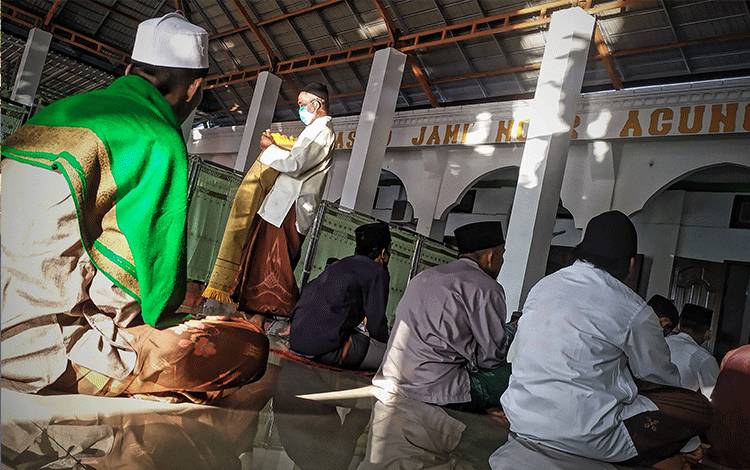 Sebagian Jemaah Salat Idul Adha di Sampit Pulang Duluan Sebelum Khutbah