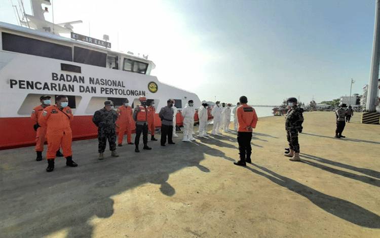 SAR Pontianak Lanjutkan Pencarian Puluhan Nelayan Hilang dari 18 Kapal Tenggelam
