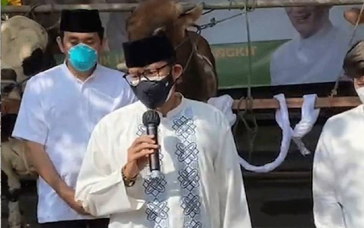 Sandiaga Uno Berbagi 1.000 Hewan Kurban