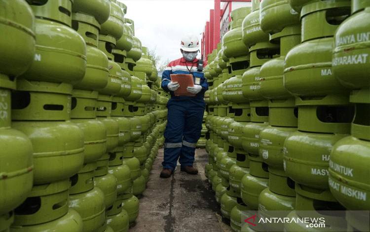 Pertamina Tambah Pasokan Solar dan Elpiji 3 Kg