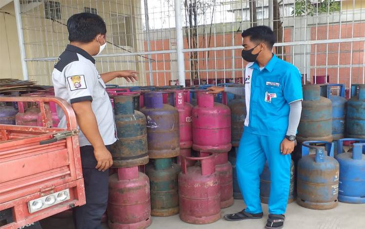 Satgas Pangan Polres Katingan Cek Stok Gas LPG Subsidi